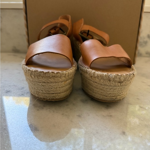 Minorca Leather Nude Platform Sandals - Picture 2 of 5